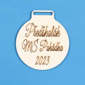 medaile značený text